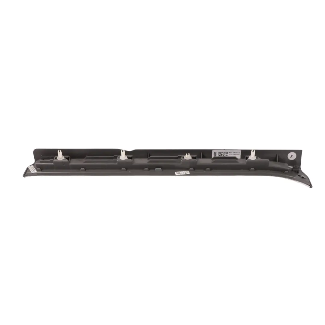 Mercedes W221 Bande de seuil d'entrée Avant Droite garniture - SKU A2216800235-2 - Numéro de pièce A2216800235