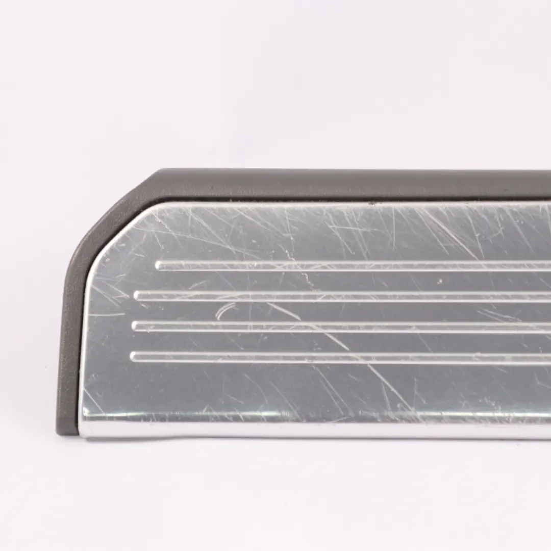 Mercedes W221 umbral de la puerta trasera izquierda Entrada Cubierta Paso Placa - SKU A2216800535-1 - Número de pieza A2216800535