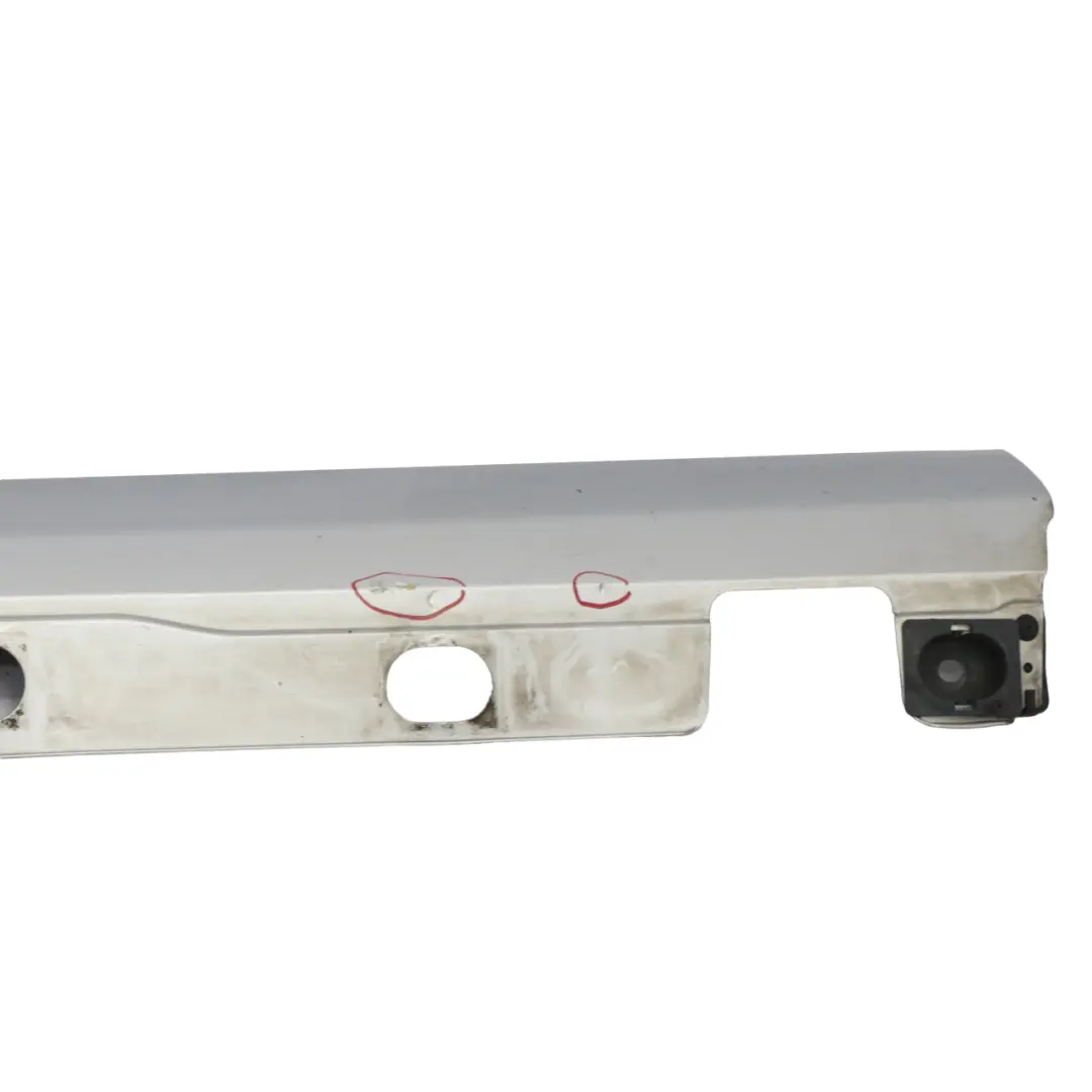 Umbral lateral falda cubierta izquierdo Iridium Silver - 775 para Mercedes W221 con número de pieza A2216900340 Mercedes W221 Umbral lateral falda cubierta izquierdo Iridium Silver - 775 - SKU A2216900340-IRS - Número de pieza A2216900340