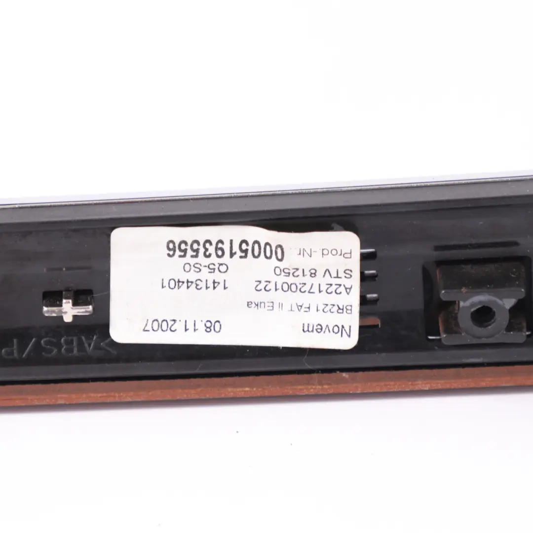 Vorne Links Türkarte Zierleiste Fineline Holz für Mercedes W221 mit Teilenummer A2217200122 Mercedes W221 Vorne Links Türkarte Zierleiste Fineline Holz - SKU A2217200122 - Teilenummer A2217200122