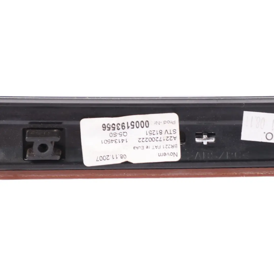 Mercedes W221 Embellecedor de la puerta delantera derecha Madera - SKU A2217200222 - Número de pieza A2217200222