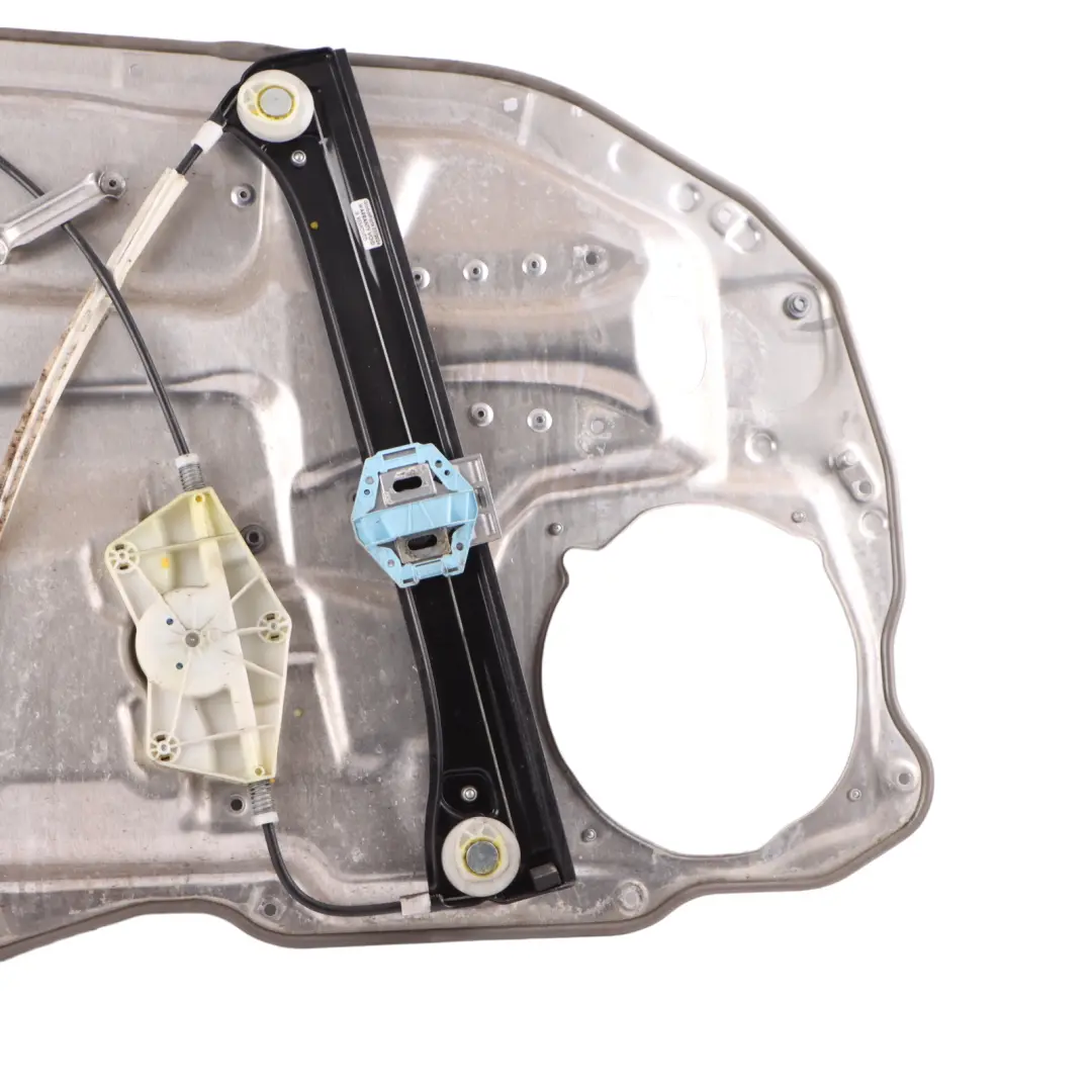 Window Lifter Motor Front Right O/S Regulator Unit to Mercedes W221 with Part number A2217200246 Mercedes W221 Window Lifter Motor Front Right O/S Regulator Unit - SKU A2217200246 - Part number A2217200246