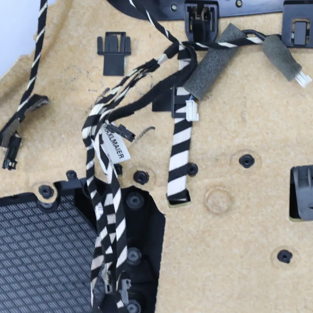 Coperchio scheda porta anteriore sinistra in pelle grigio basalto per Mercedes W221 con numero di parte A2217201779 Mercedes W221 Coperchio scheda porta anteriore sinistra in pelle grigio basalto - SKU A2217201779-2 - Numero di parte A2217201779