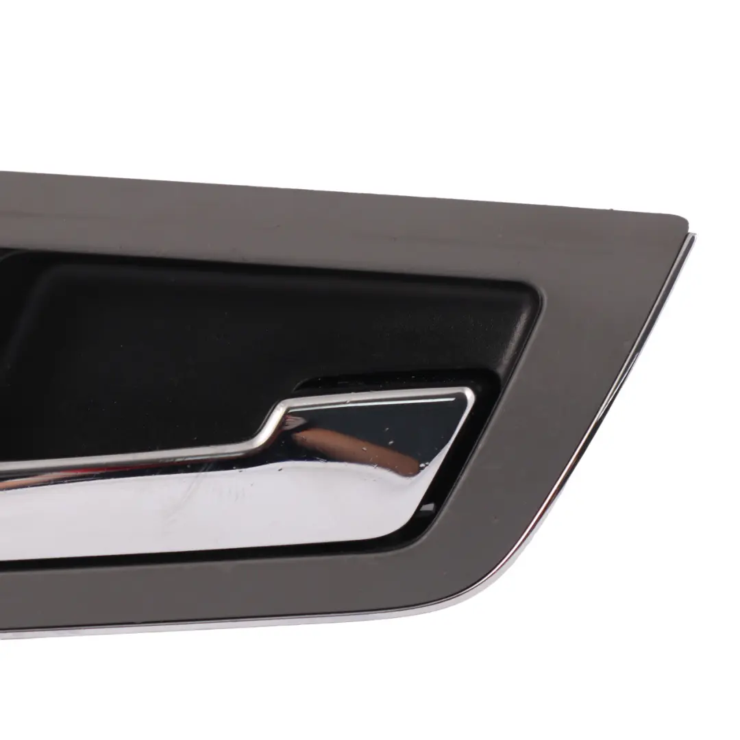 Przednia Prawa Wewnętrzna Klamka Drzwi Szara Basalt Grey do Mercedes W221 o numerze A2217205848 Mercedes W221 Przednia Prawa Wewnętrzna Klamka Drzwi Szara Basalt Grey - SKU A2217205848-1 - Numer Części A2217205848