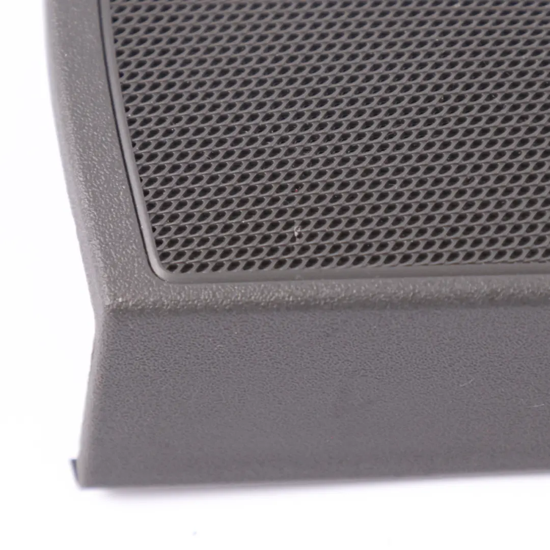 Triángulo Cubre Altavoz Delantero Derecho Gris Basalto Oscuro para Mercedes W221 con número de pieza A2217280456 Mercedes W221 Triángulo Cubre Altavoz Delantero Derecho Gris Basalto Oscuro - SKU A2217280456-1 - Número de pieza A2217280456