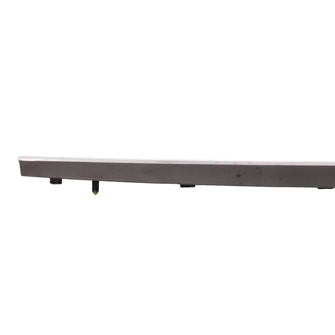 Mercedes W221 Bande de garniture de carte de porte arrière gauche - SKU A2217301922 - Numéro de pièce A2217301922