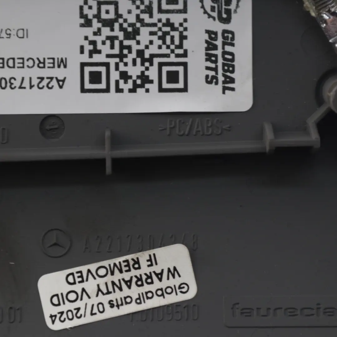 Mercedes W221 Klamka Wewnetrzna Drzwi Tylnych Lewa - SKU A2217304348-1 - Numer Części A2217304348