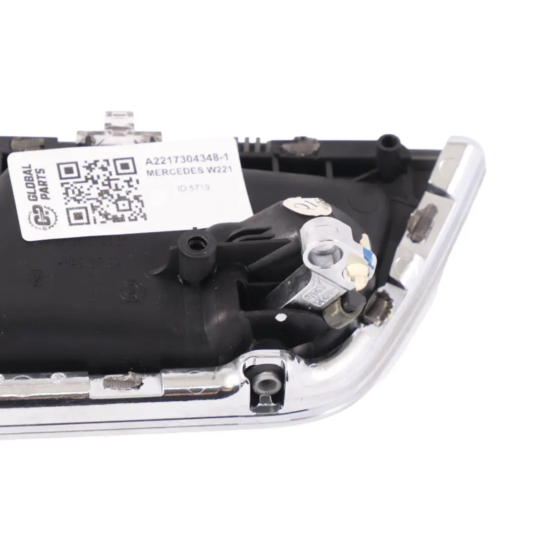 Poignée de panneau de porte intérieur gauche pour Mercedes W221 à propos du numéro de pièce A2217304348 Mercedes W221 Poignée de panneau de porte intérieur gauche - SKU A2217304348-1 - Numéro de pièce A2217304348