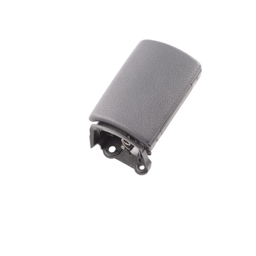 Cenicero Puerta Izquierda Trasera Cubierta Cenicero Cuero Negro para Mercedes W221 con número de pieza A2218100130 Mercedes W221 Cenicero Puerta Izquierda Trasera Cubierta Cenicero Cuero Negro - SKU A2218100130-1 - Número de pieza A2218100130