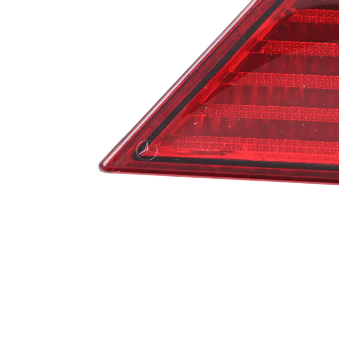 Lampa Tylna Prawy Tył Srebrna Iridium Silver 775 A2218200264 do Mercedes W221 o numerze A2218200266 Mercedes W221 Lampa Tylna Prawy Tył Srebrna Iridium Silver 775 A2218200264 - SKU A2218200266-IRS - Numer Części A2218200266