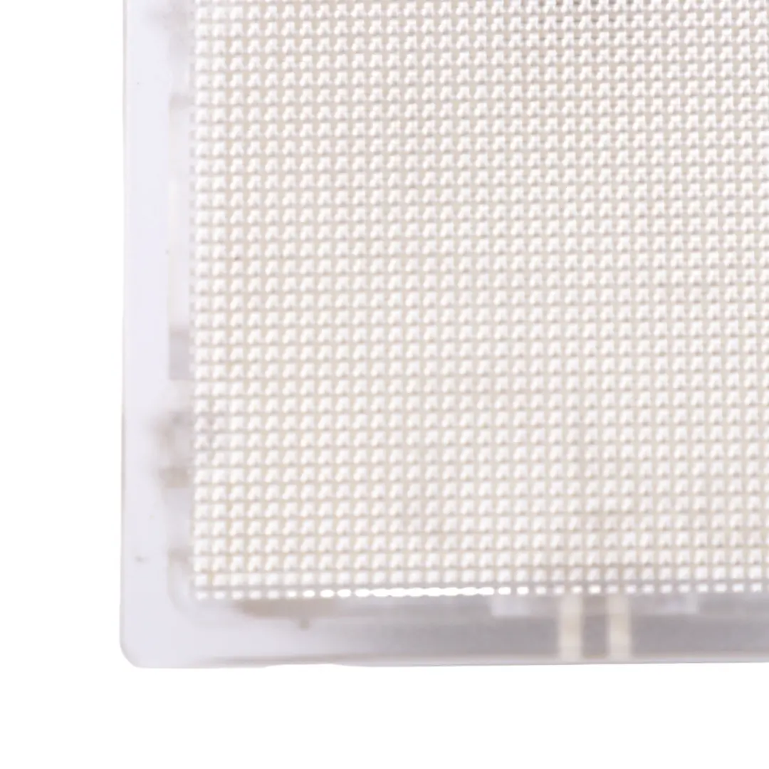 Lampka Schowka do Mercedes CLA W176 C117 ML W164 GLC X253 o numerze A2218200401 Mercedes CLA W176 C117 ML W164 GLC X253 Lampka Schowka - SKU A2218200401-1 - Numer Części A2218200401