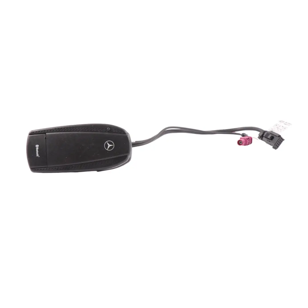 Adaptador manos libres Bluetooth para teléfono móvil Mercedes W221 para con número de pieza A2218201811 Adaptador manos libres Bluetooth para teléfono móvil Mercedes W221 - SKU A2218201811 - Número de pieza A2218201811