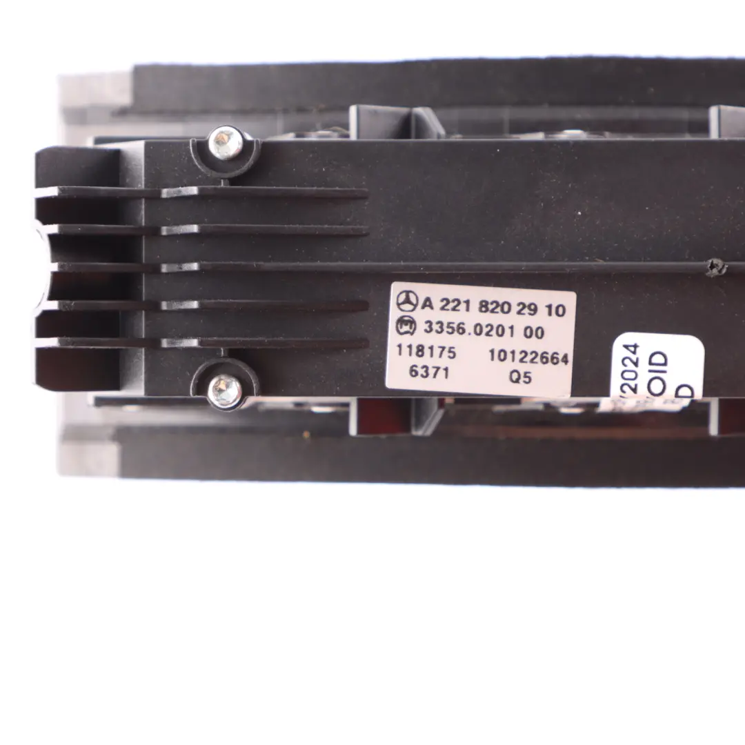 Salpicadero Panel de Instrumentos Interruptor para Mercedes W221 con número de pieza A2218202910 Mercedes W221 Salpicadero Panel de Instrumentos Interruptor - SKU A2218202910 - Número de pieza A2218202910