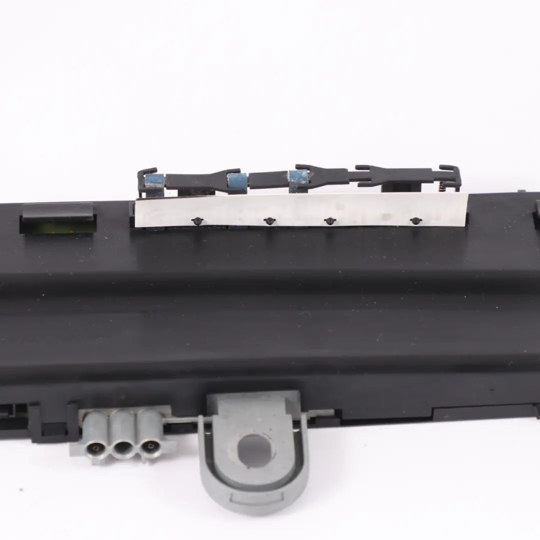 Antenne Amplificateur Antenne pour Mercedes W221 à propos du numéro de pièce A2218204189 Mercedes W221 Antenne Amplificateur Antenne - SKU A2218204189 - Numéro de pièce A2218204189