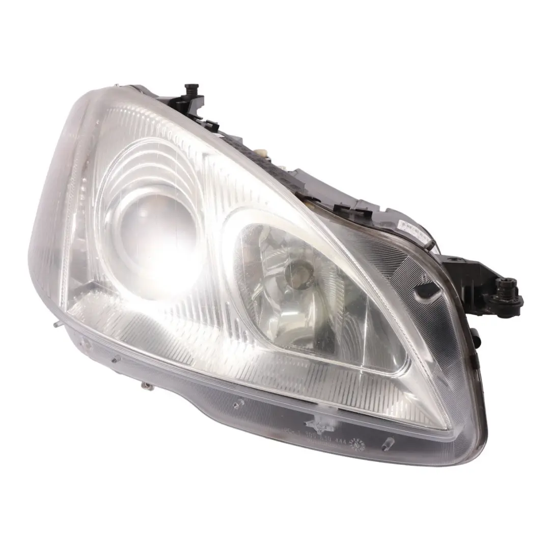 Head Light Lamp Front Right O/S to Mercedes W211 with Part number A2218204661 Mercedes W211 Head Light Lamp Front Right O/S - SKU rhd-A2218204661 - Part number A2218204661