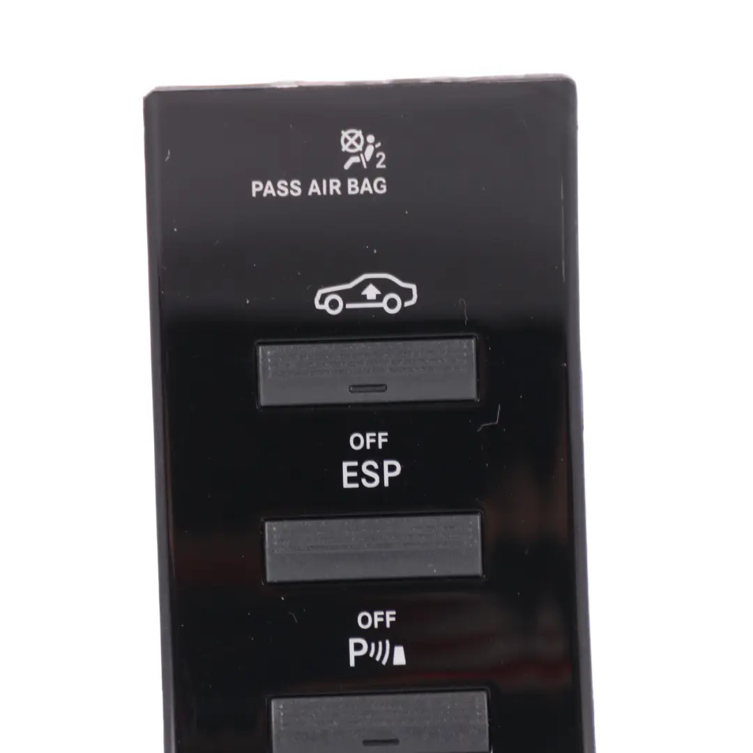 Armaturenbrett Instrument Cluster Panel Taste Schalter für Mercedes W221 mit Teilenummer A2218211251 Mercedes W221 Armaturenbrett Instrument Cluster Panel Taste Schalter - SKU A2218211251 - Teilenummer A2218211251