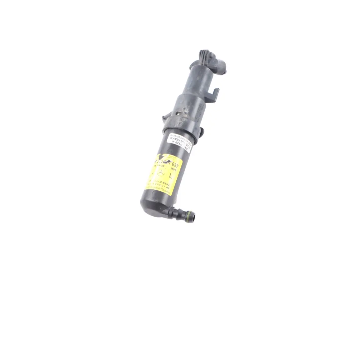 Lave phares Buse de pulvérisation avant gauche pour Mercedes W221 à propos du numéro de pièce A2218600147 Mercedes W221 Lave phares Buse de pulvérisation avant gauche - SKU A2218600147 - Numéro de pièce A2218600147