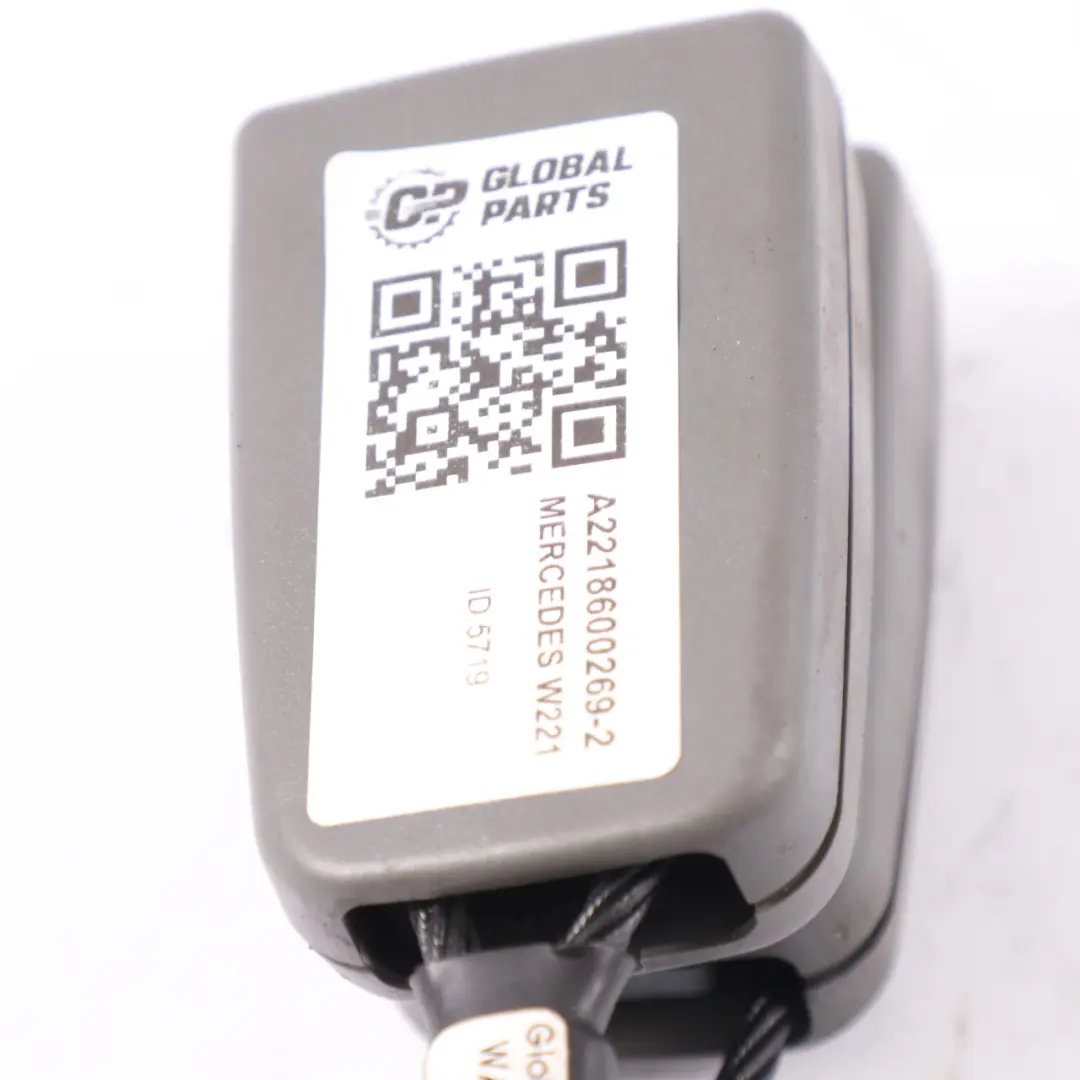 Mercedes W221 Seat Belt Buckle Rear Middle Centre Right O/S Grey - SKU A2218600269-2 - Part number A2218600269