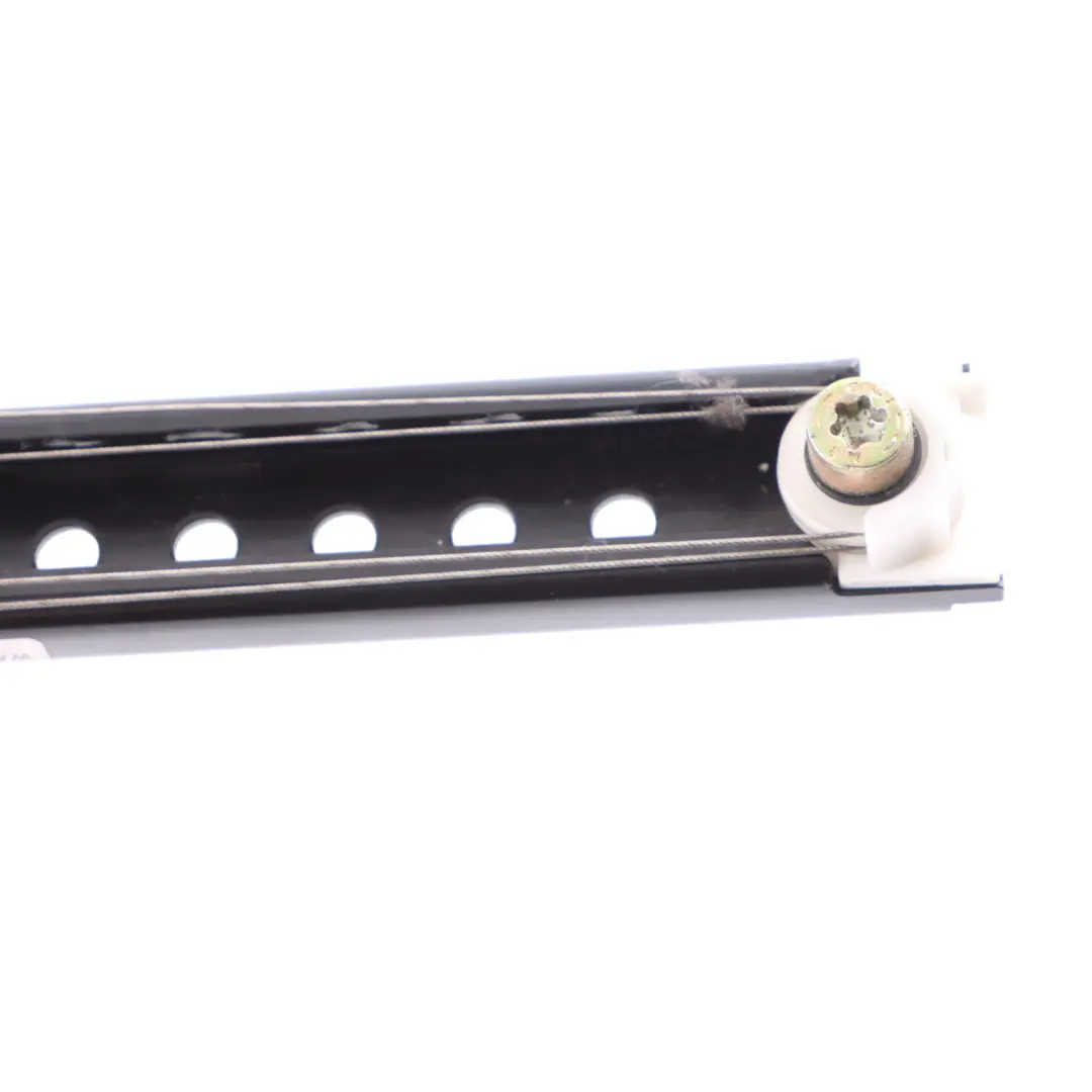 Mercedes W221 Ceinture de sécurité réglable en hauteur avant droite - SKU A2218600288 - Numéro de pièce A2218600288