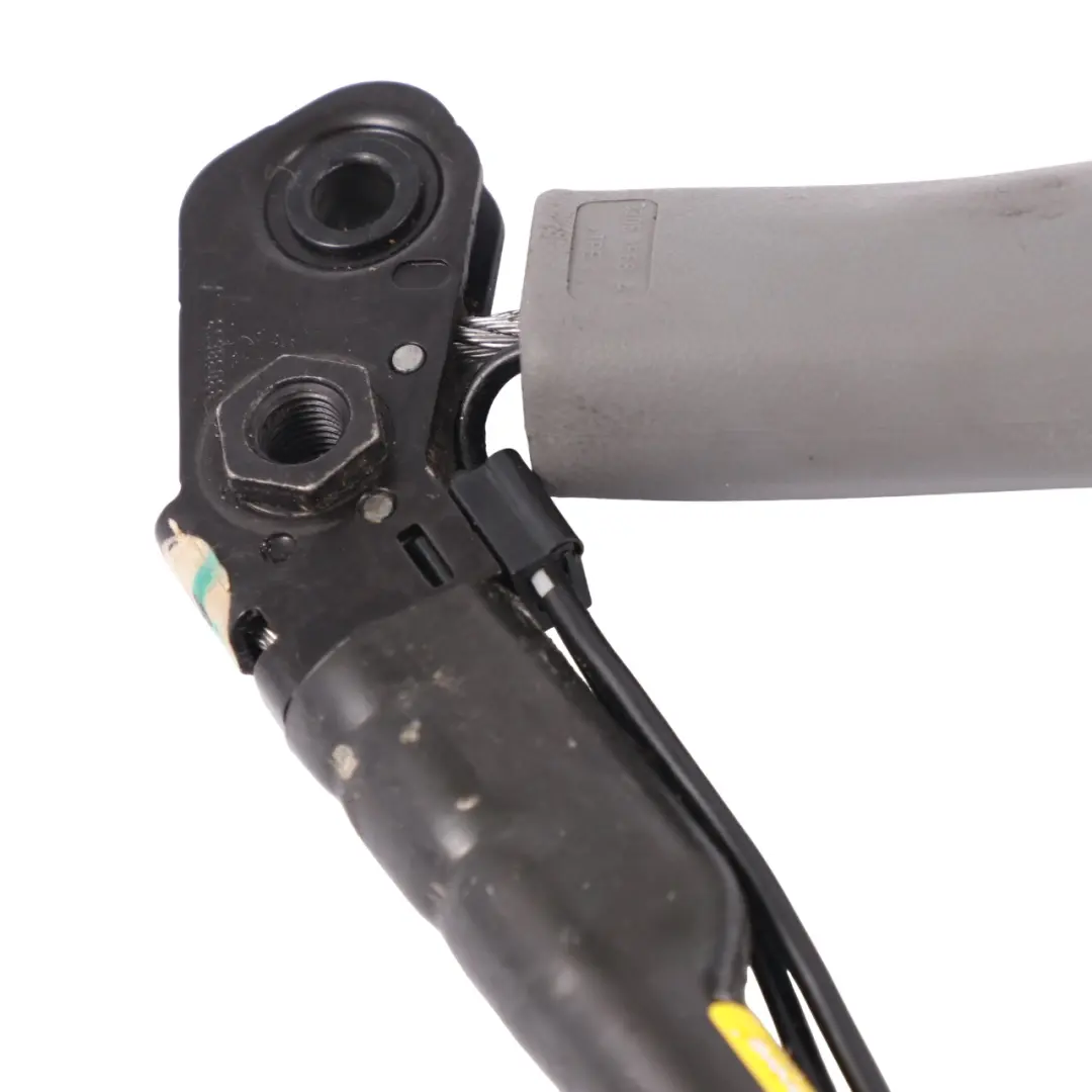 Zapiecie Klamry Pasa Przód Lewy Napinacz do Mercedes W221 o numerze A2218601369 Mercedes W221 Zapiecie Klamry Pasa Przód Lewy Napinacz - SKU A2218601369 - Numer Części A2218601369