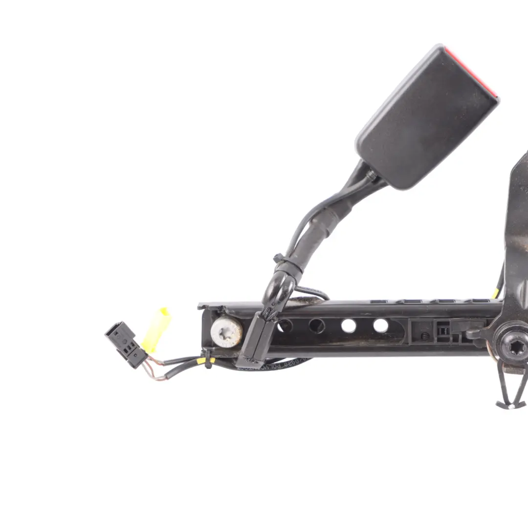 Fibbia Sedile Nero Cintura Posteriore Centro Destra per Mercedes W221 con numero di parte A2218602569 Mercedes W221 Fibbia Sedile Nero Cintura Posteriore Centro Destra - SKU A2218602569-1 - Numero di parte A2218602569