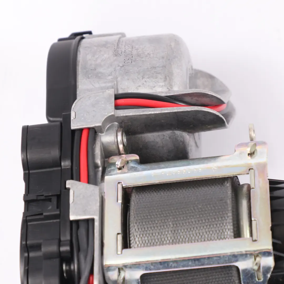 Cinturón de seguridad delantero derecho gris para Mercedes W221 con número de pieza A2218603285 Mercedes W221 Cinturón de seguridad delantero derecho gris - SKU A2218603285-1 - Número de pieza A2218603285