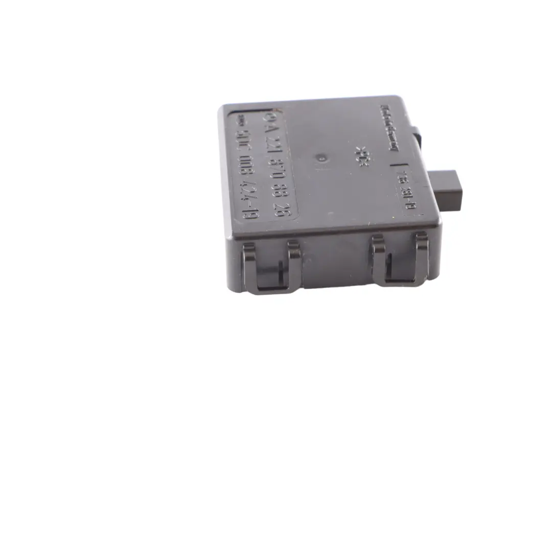 Pare Brise Capteur Pluie pour Mercedes W203 W221 à propos du numéro de pièce A2218708826 Mercedes W203 W221 Pare Brise Capteur Pluie - SKU A2218708826 - Numéro de pièce A2218708826