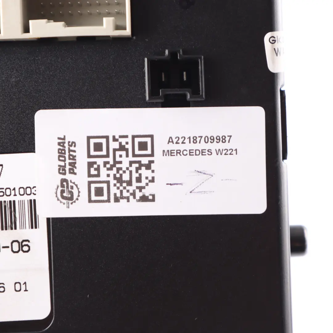 Climatisation Chauffage Unité contrôle Module pour Mercedes W221 à propos du numéro de pièce A2218709987 Mercedes W221 Climatisation Chauffage Unité contrôle Module - SKU A2218709987 - Numéro de pièce A2218709987