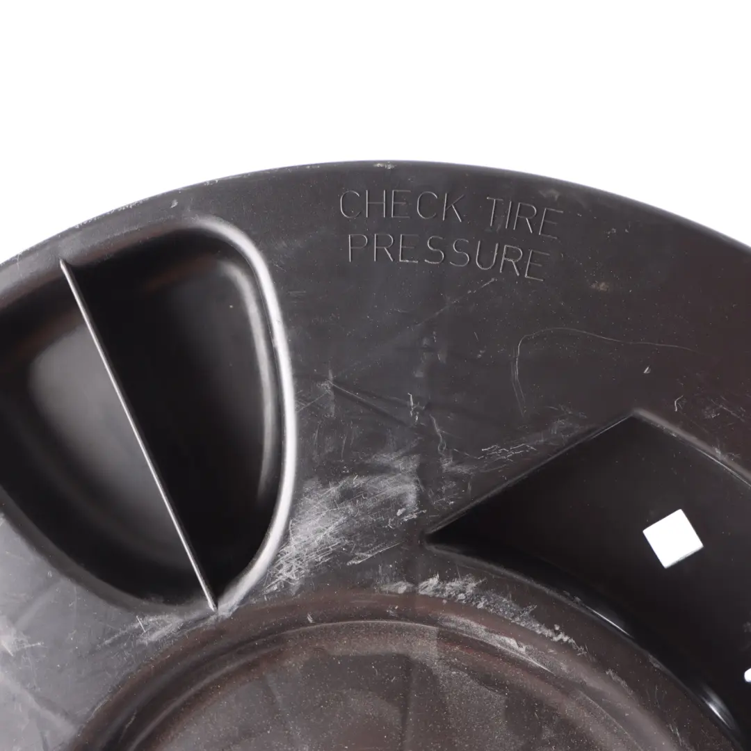 Couvercle De Roue De Secours En Plastique pour Mercedes W221 à propos du numéro de pièce A2218980207 Mercedes W221 Couvercle De Roue De Secours En Plastique - SKU A2218980207 - Numéro de pièce A2218980207