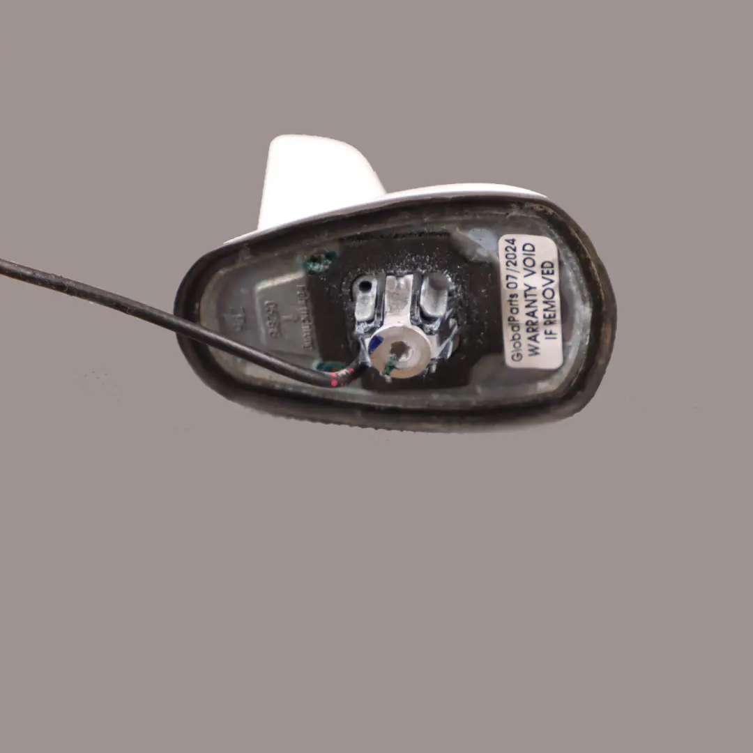 Antenna Mercedes A207 Convertible Trunk Lid Rear Center Polar White - 149 to with Part number A2219056600 Antenna Mercedes A207 Convertible Trunk Lid Rear Center Polar White - 149 - SKU A2219056600-POL - Part number A2219056600