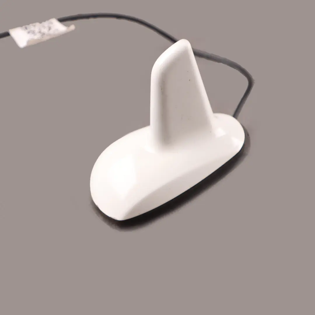 Antenna Mercedes A207 Convertible Trunk Lid Rear Center Polar White - 149 to with Part number A2219056600 Antenna Mercedes A207 Convertible Trunk Lid Rear Center Polar White - 149 - SKU A2219056600-POL - Part number A2219056600