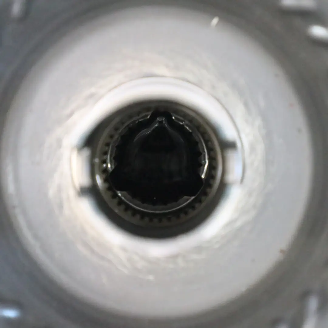 Torque Converter Mercedes W204 W205 C207 W212 Automatic Gearbox to with Part number A2222500502 Torque Converter Mercedes W204 W205 C207 W212 Automatic Gearbox - SKU A2222500502 - Part number A2222500502