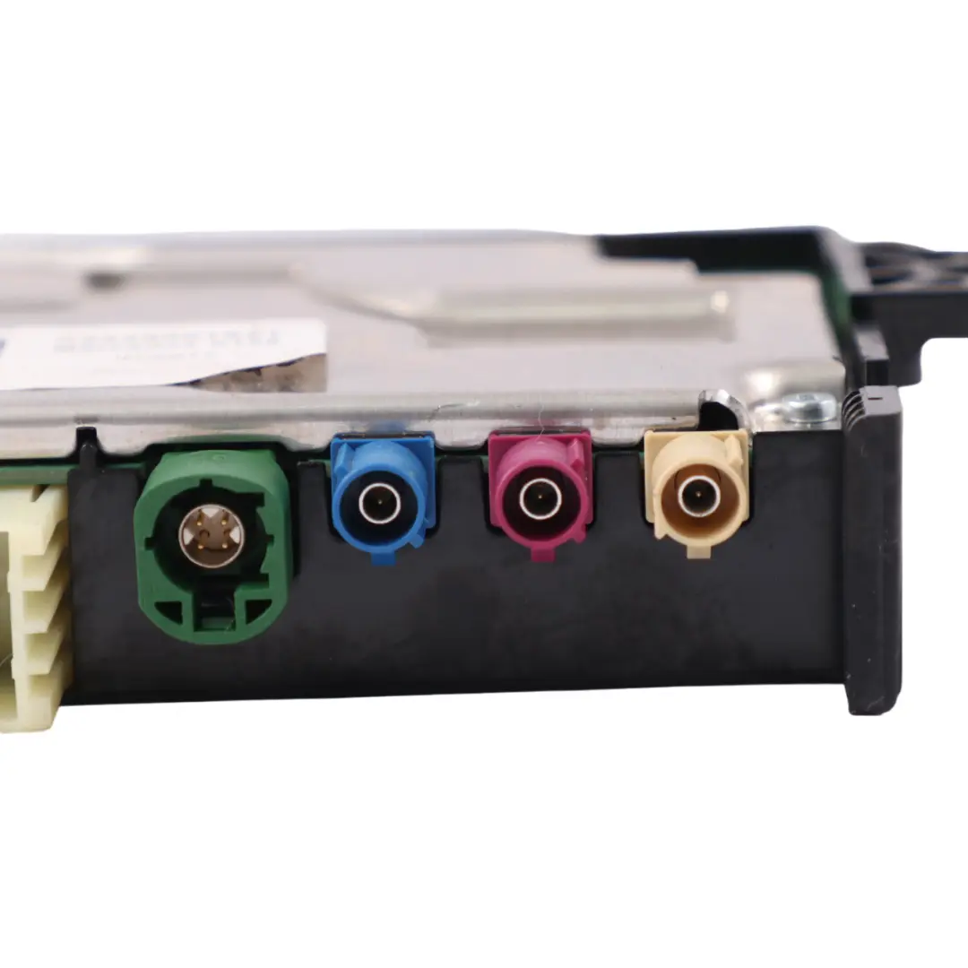 Modulo Comunicazione Bluetooth Telematico per Mercedes GLA X156 con numero di parte A2229001821 Mercedes GLA X156 Modulo Comunicazione Bluetooth Telematico - SKU A2229001821 - Numero di parte A2229001821