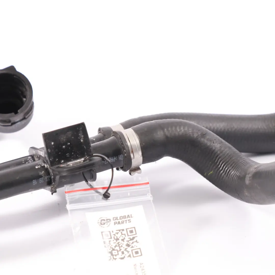 EQA350 H243 Tuyau la pompe à eau refroidisseur électrique pour Mercedes à propos du numéro de pièce A2435000200 Mercedes EQA350 H243 Tuyau la pompe à eau refroidisseur électrique - SKU A2435000200 - Numéro de pièce A2435000200