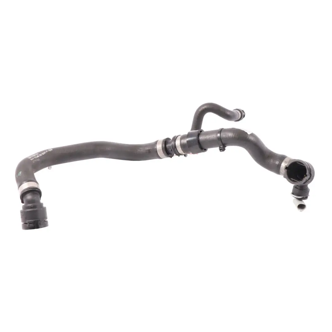 EQA350 H243 Tuyau de la pompe à eau de refroidissement Mercedes - SKU A2435001100 - Numéro de pièce A2435001100