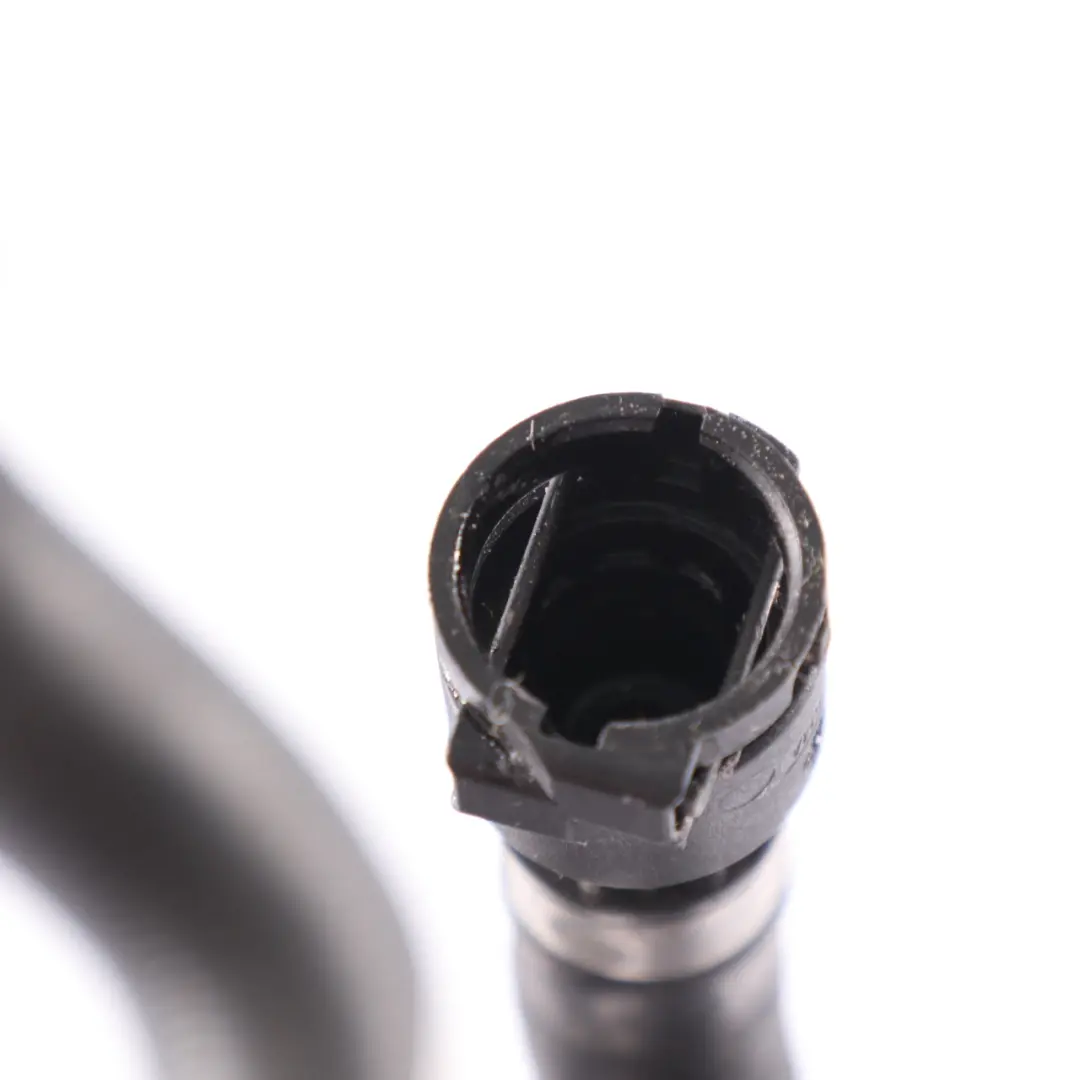EQA350 H243 Tuyau de la pompe à eau de refroidissement Mercedes - SKU A2435001100 - Numéro de pièce A2435001100