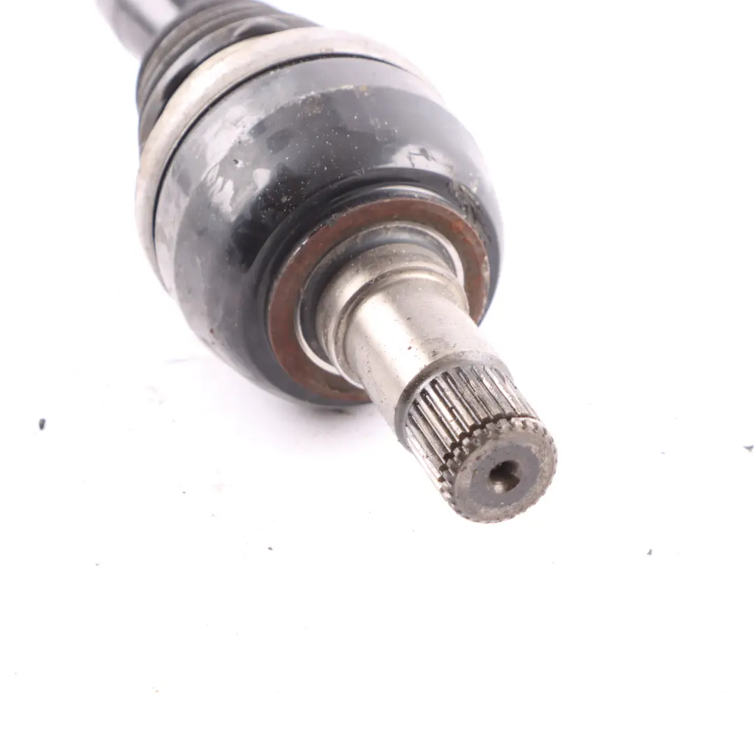 Albero di trasmissione asse anteriore sinistro per Mercedes W176 con numero di parte A2463302301 Mercedes W176 Albero di trasmissione asse anteriore sinistro - SKU A2463302301 - Numero di parte A2463302301