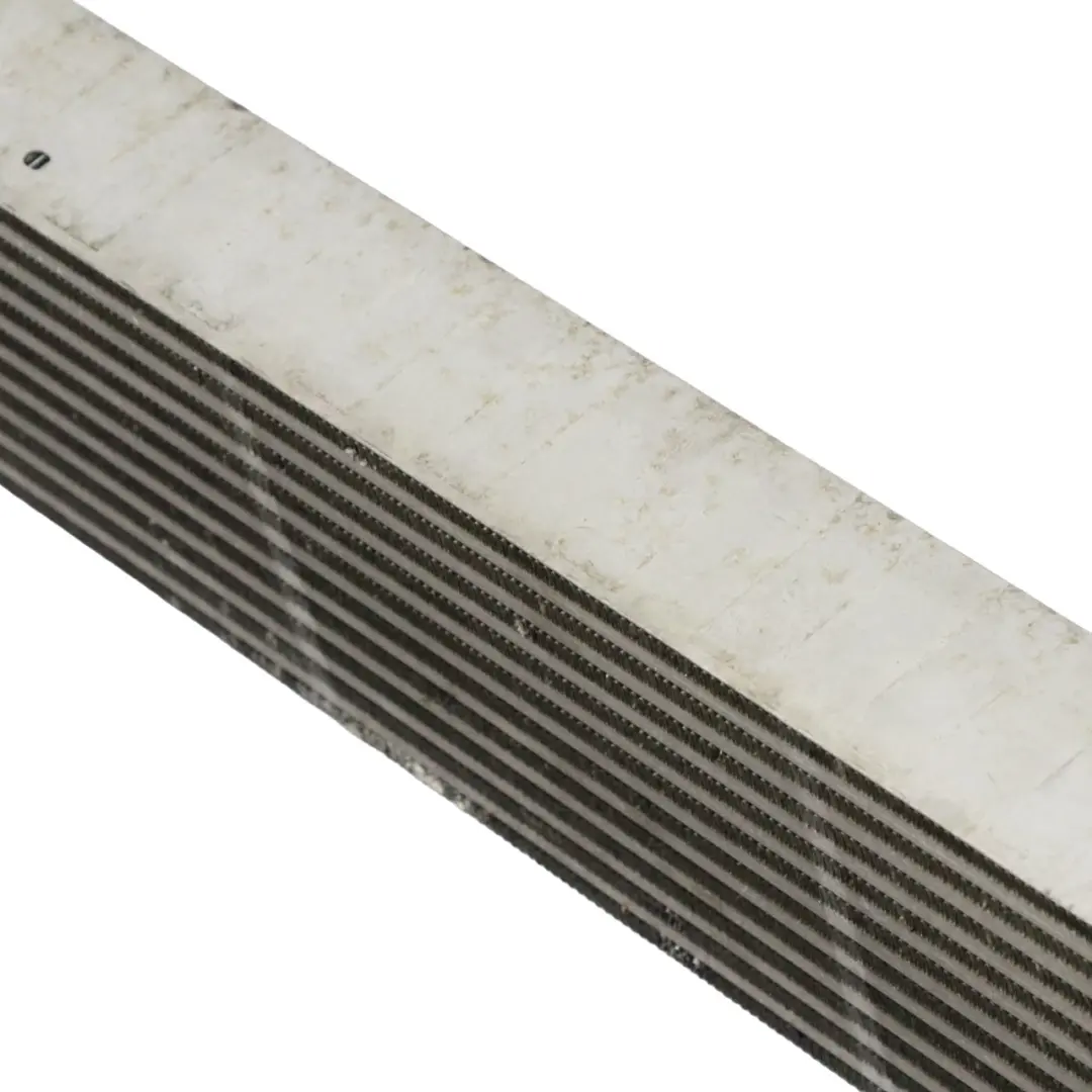 Radiatore Intercooler per Mercedes W176 con numero di parte A2465000100 Mercedes W176 Radiatore Intercooler - SKU A2465000100 - Numero di parte A2465000100