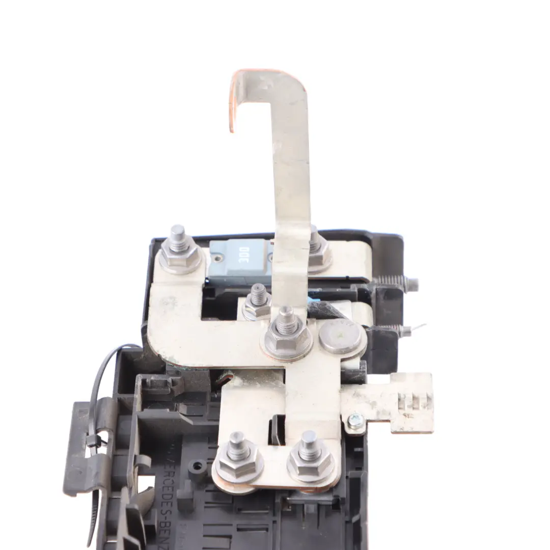 Caja de fusibles Unidad de control SAM Módulo Relé para Mercedes W176 con número de pieza A2465402050 Mercedes W176 Caja de fusibles Unidad de control SAM Módulo Relé - SKU A2465402050 - Número de pieza A2465402050