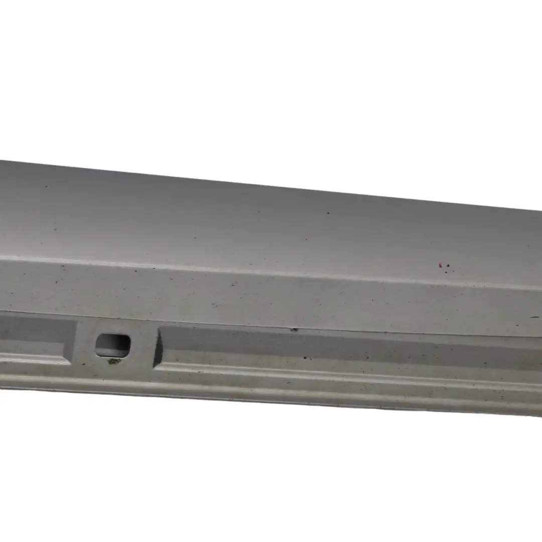 Mercedes W176 jupe latérale droite couvre seuil de porte W246 Polar Silver - 761 - SKU A2466980654-PLS2 - Numéro de pièce A2466980654