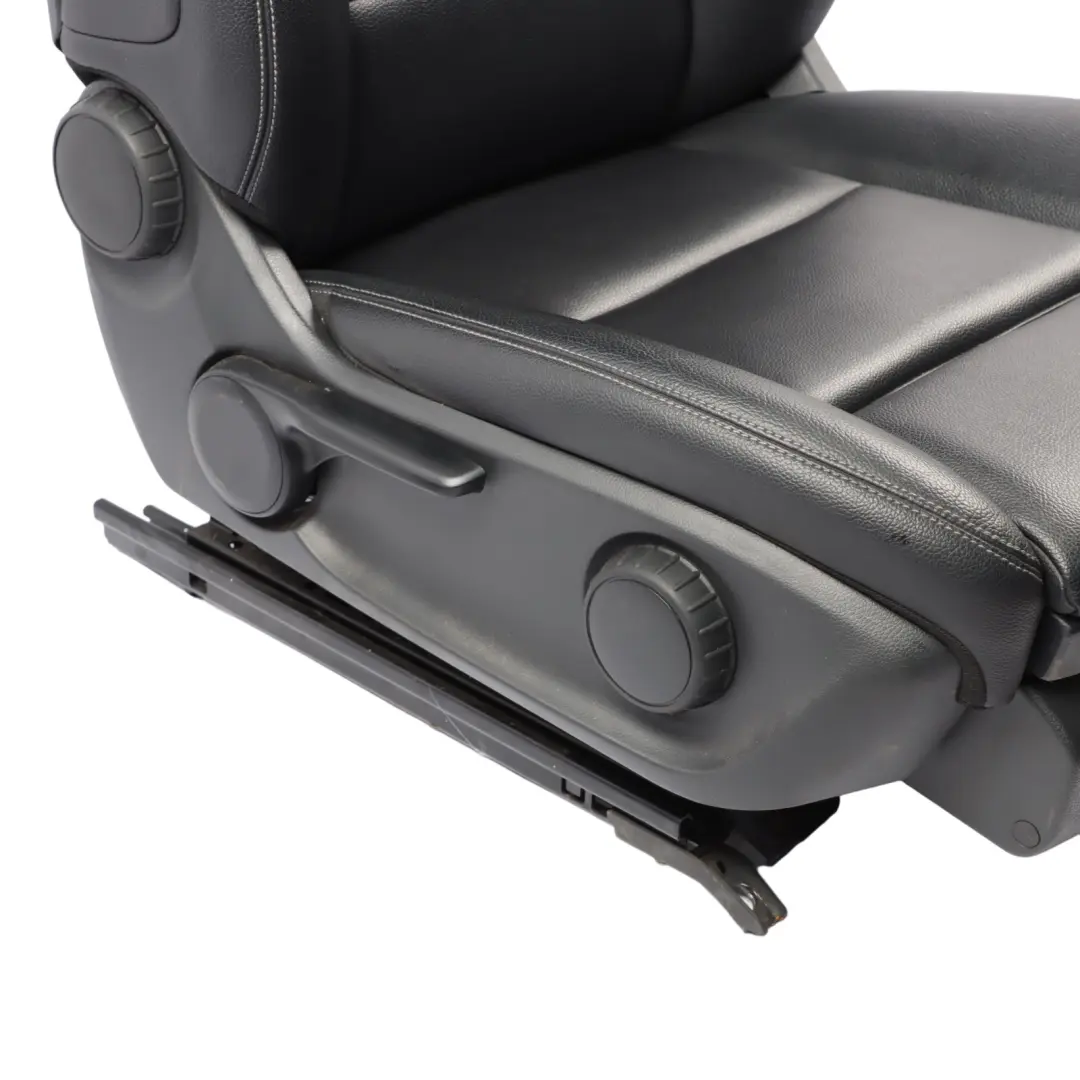 Mercedes W176 Asiento Delantero Derecho Calefaccionado Imitación Interior Negro - SKU A2469105802-4 - Número de pieza A2469105802