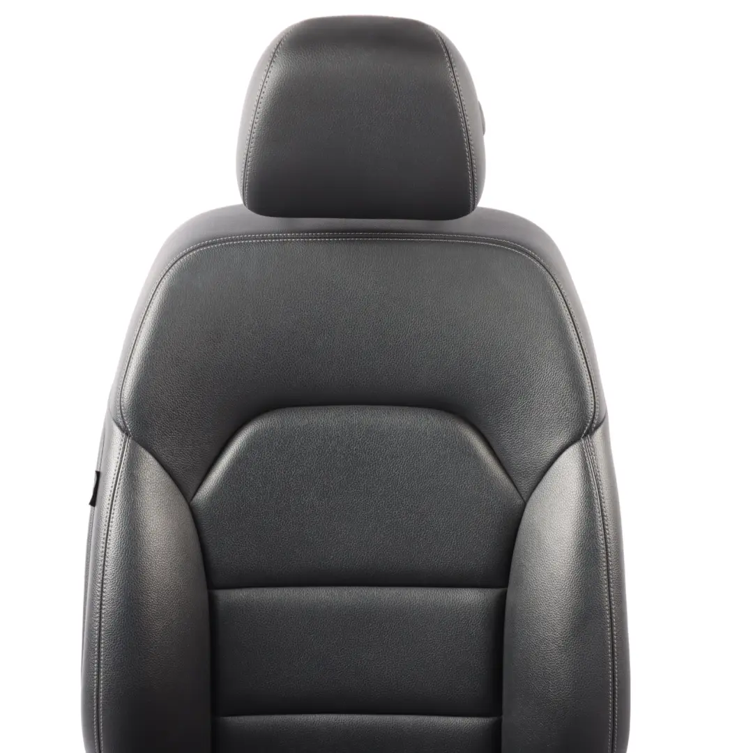 Fotel Prawy Przód Podgrzewany Imitacja Skóry Czarny do Mercedes W176 o numerze A2469105802 Mercedes W176 Fotel Prawy Przód Podgrzewany Imitacja Skóry Czarny - SKU A2469105802-4 - Numer Części A2469105802