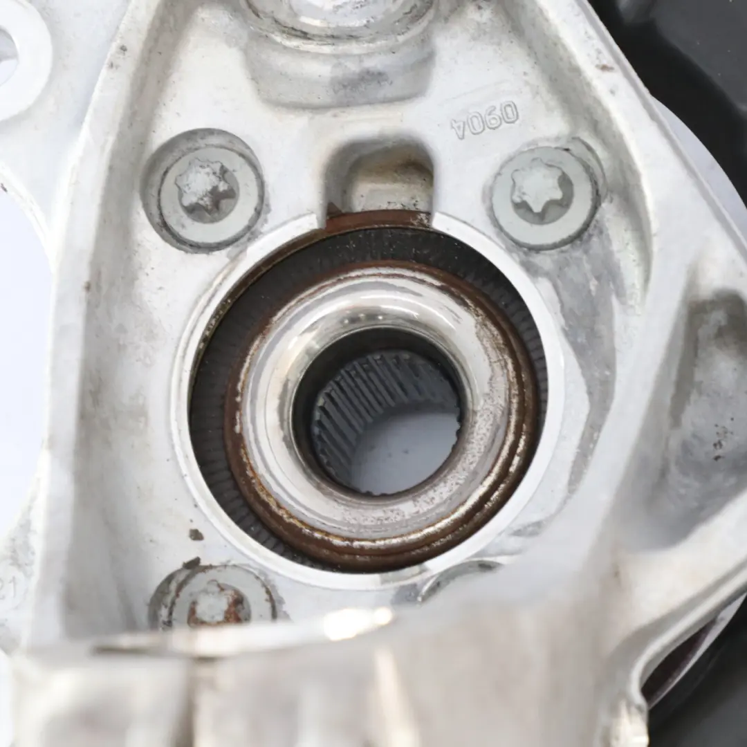 Mercedes C118 H243 Radnabe vorne links Lager Aufhängung - SKU A2473320100 - Teilenummer A2473320100
