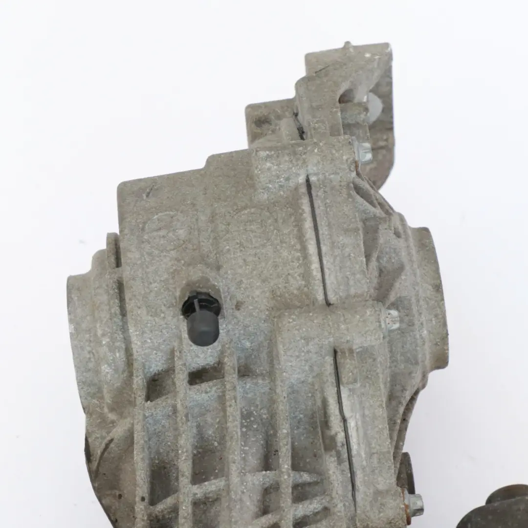 Hinter Achs Differenzial Diff 2.438 GARANTIE für Mercedes W177 A35 AMG mit Teilenummer A2473502702 Mercedes W177 A35 AMG Hinter Achs Differenzial Diff 2.438 GARANTIE - SKU A2473502702 - Teilenummer A2473502702