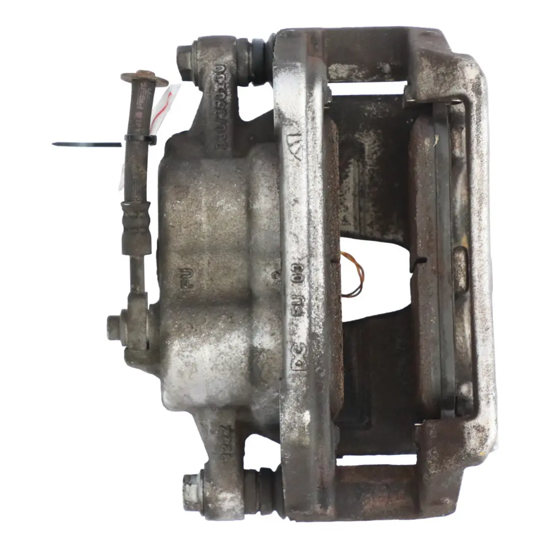 Pinza freno anteriore destra Staffa porta pinza per Mercedes H243 con numero di parte A2474214400 Mercedes H243 Pinza freno anteriore destra Staffa porta pinza - SKU A2474214400 - Numero di parte A2474214400