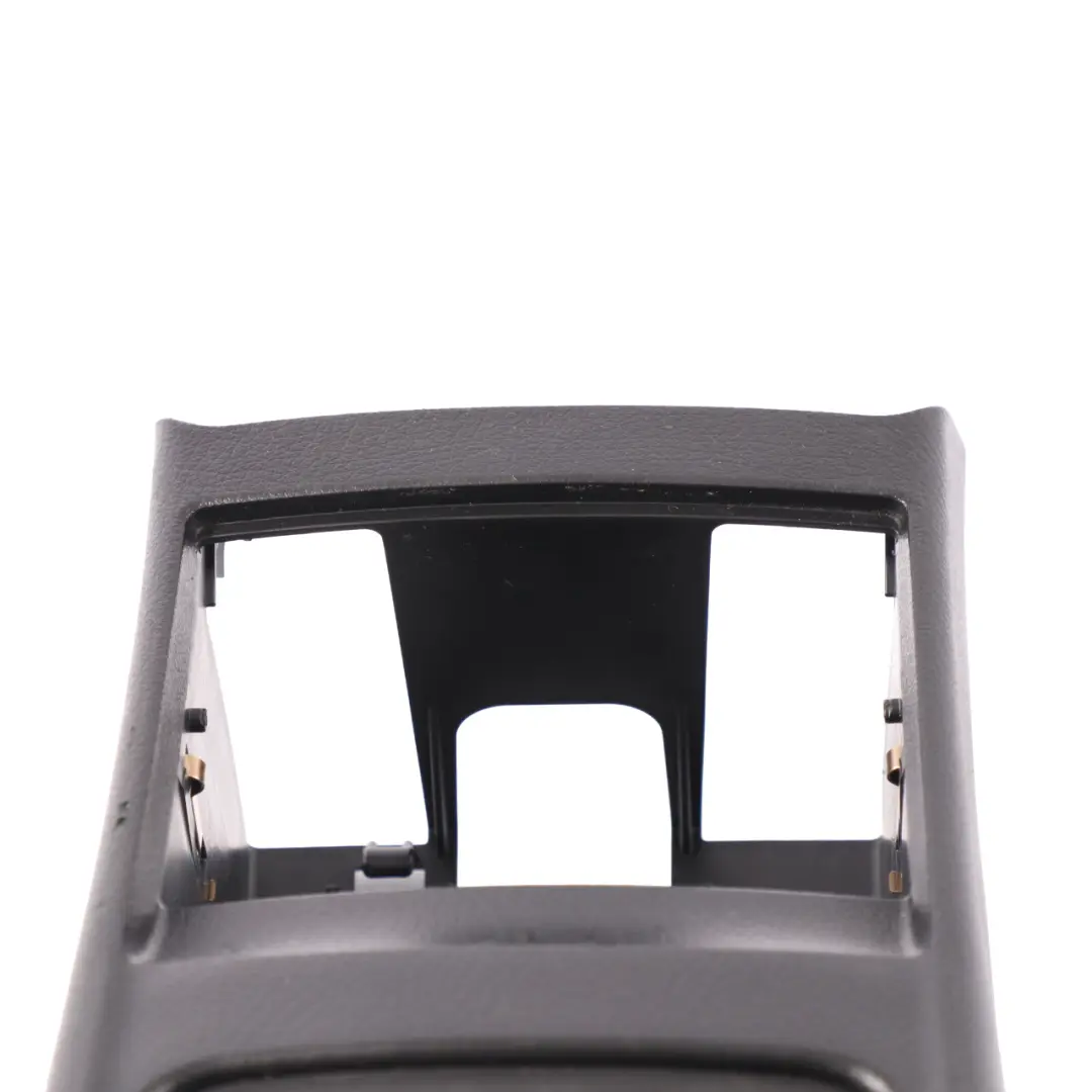 Mercedes H243 Centrale de la console Panneau ventilation arrière A1776803701 - SKU A2476803001 - Numéro de pièce A2476803001