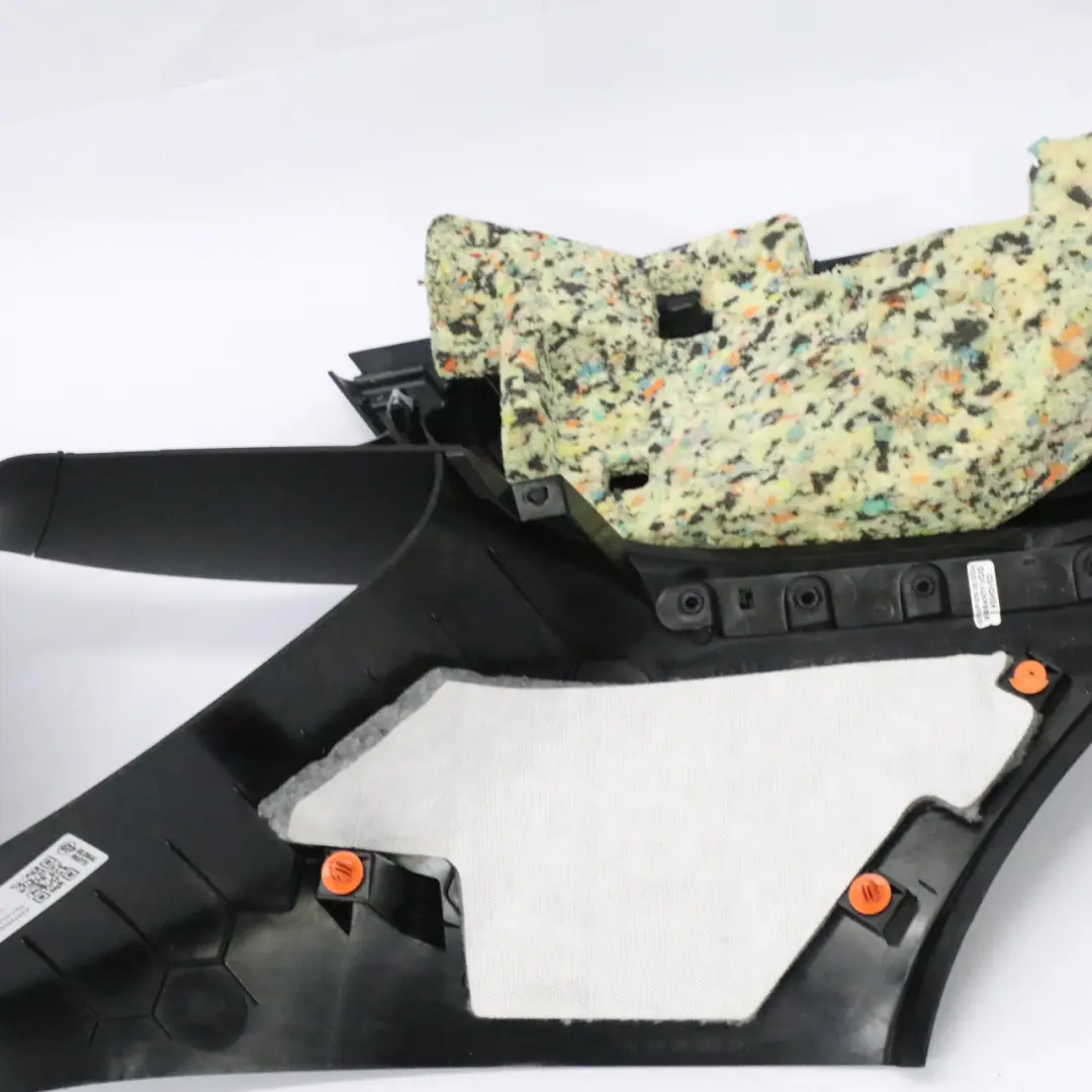 Coprire C Pilastro Destro Pannello Interno Nero per Mercedes H243 con numero di parte A2476908200 Mercedes H243 Coprire C Pilastro Destro Pannello Interno Nero - SKU A2476908200 - Numero di parte A2476908200