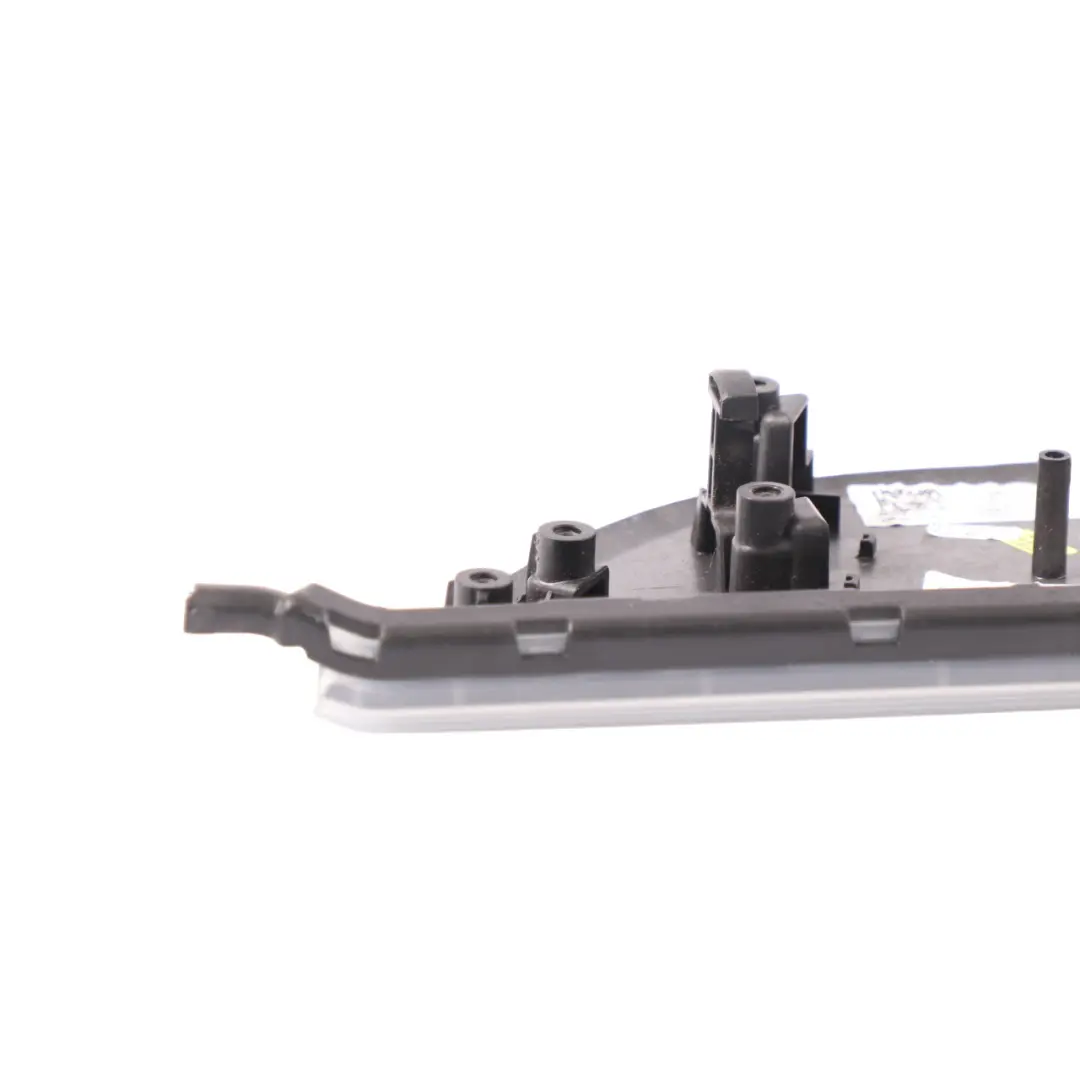 Panneau garniture porte avant gauche Aluminium pour Mercedes EQA H243 à propos du numéro de pièce A2477202102 Mercedes EQA H243 Panneau garniture porte avant gauche Aluminium - SKU A2477202102 - Numéro de pièce A2477202102