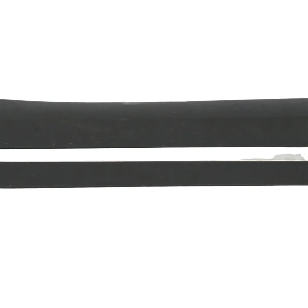  Couvercle d'entrée Mercedes EQA H243 W247 Bande seuil avant droite - SKU A2477208000 - Numéro de pièce A2477208000