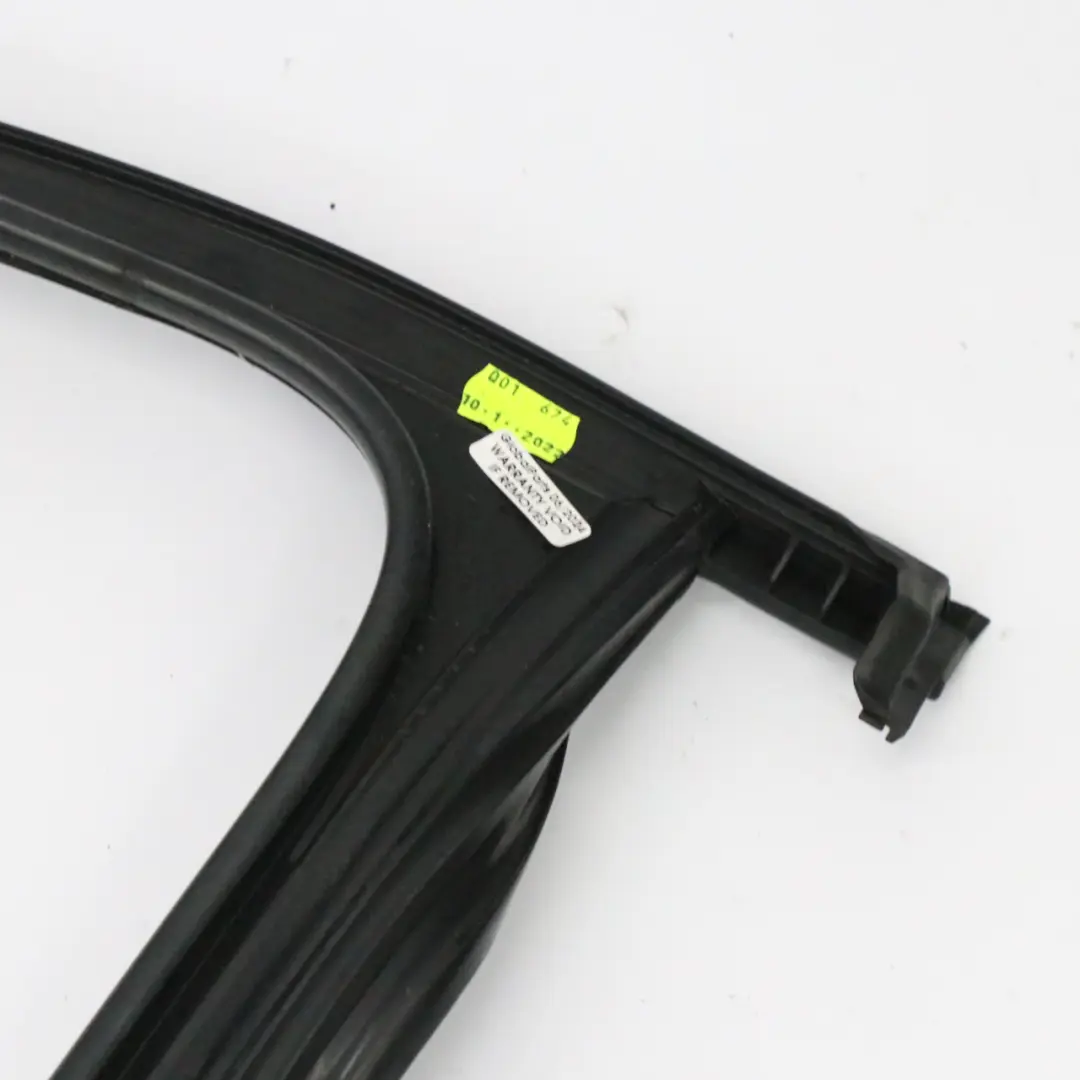 Sello de puerta delantera derecha Junta de sellado para Mercedes H243 con número de pieza A2477254200 Mercedes H243 Sello de puerta delantera derecha Junta de sellado - SKU A2477254200 - Número de pieza A2477254200